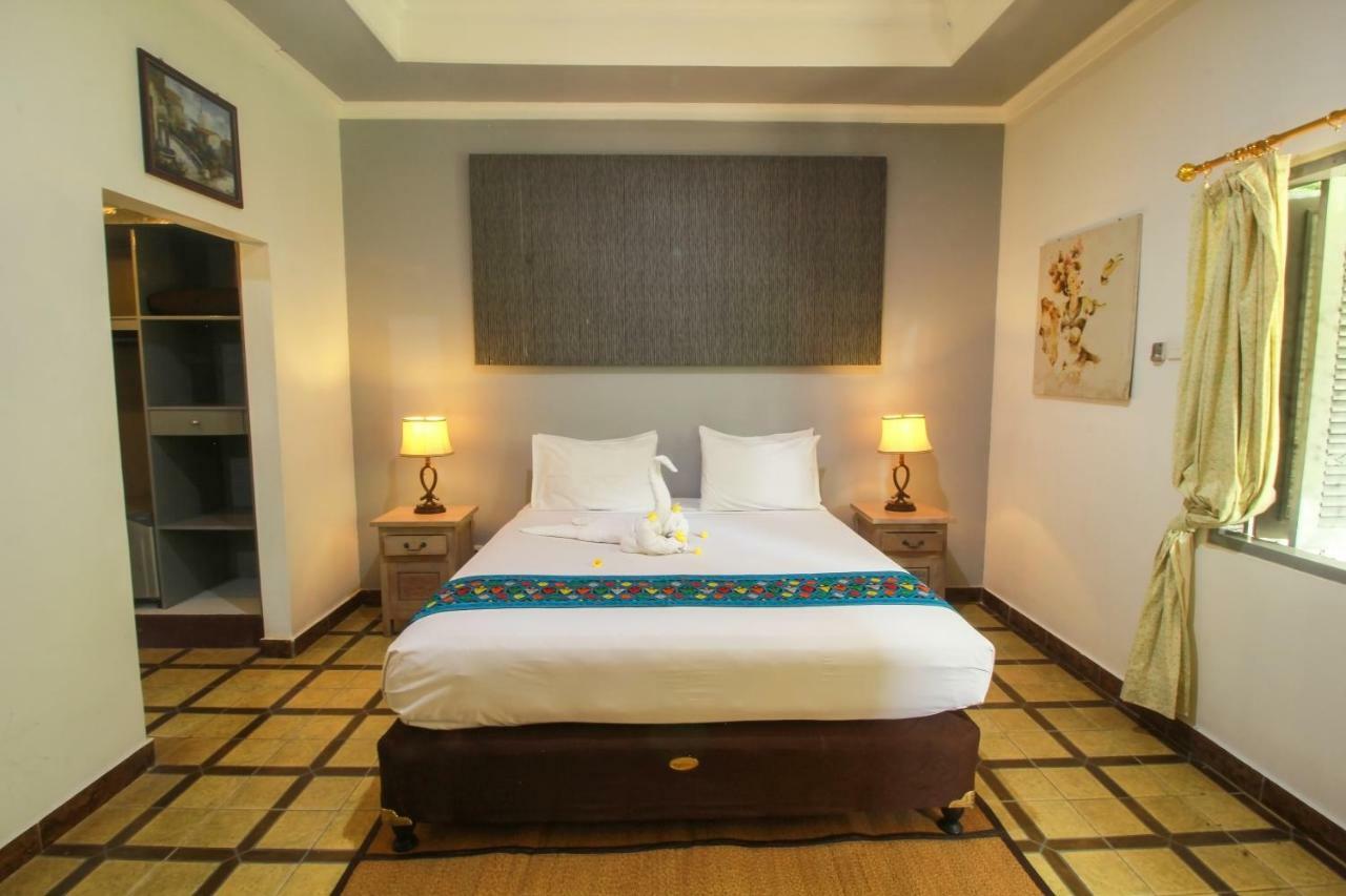 Sendok Hotel Mangsit Εξωτερικό φωτογραφία