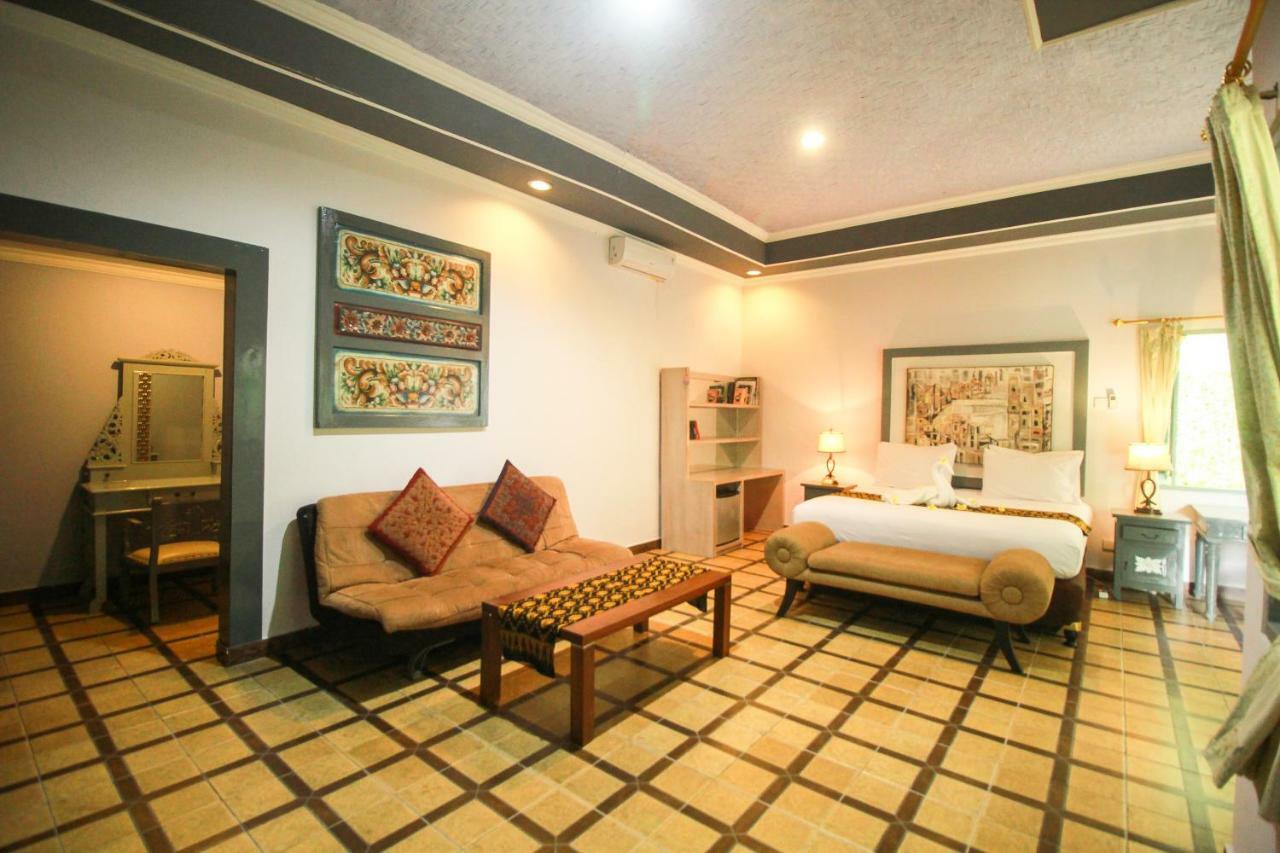 Sendok Hotel Mangsit Εξωτερικό φωτογραφία