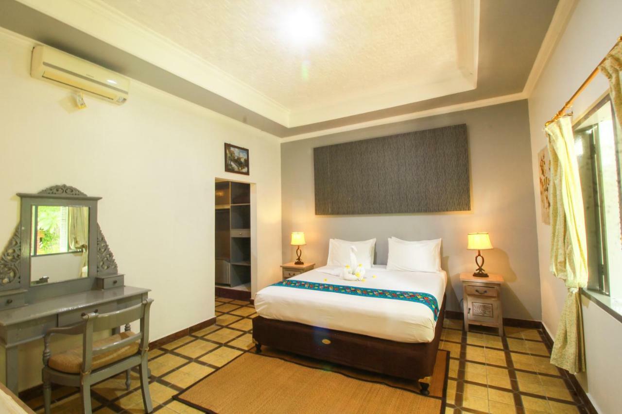 Sendok Hotel Mangsit Εξωτερικό φωτογραφία