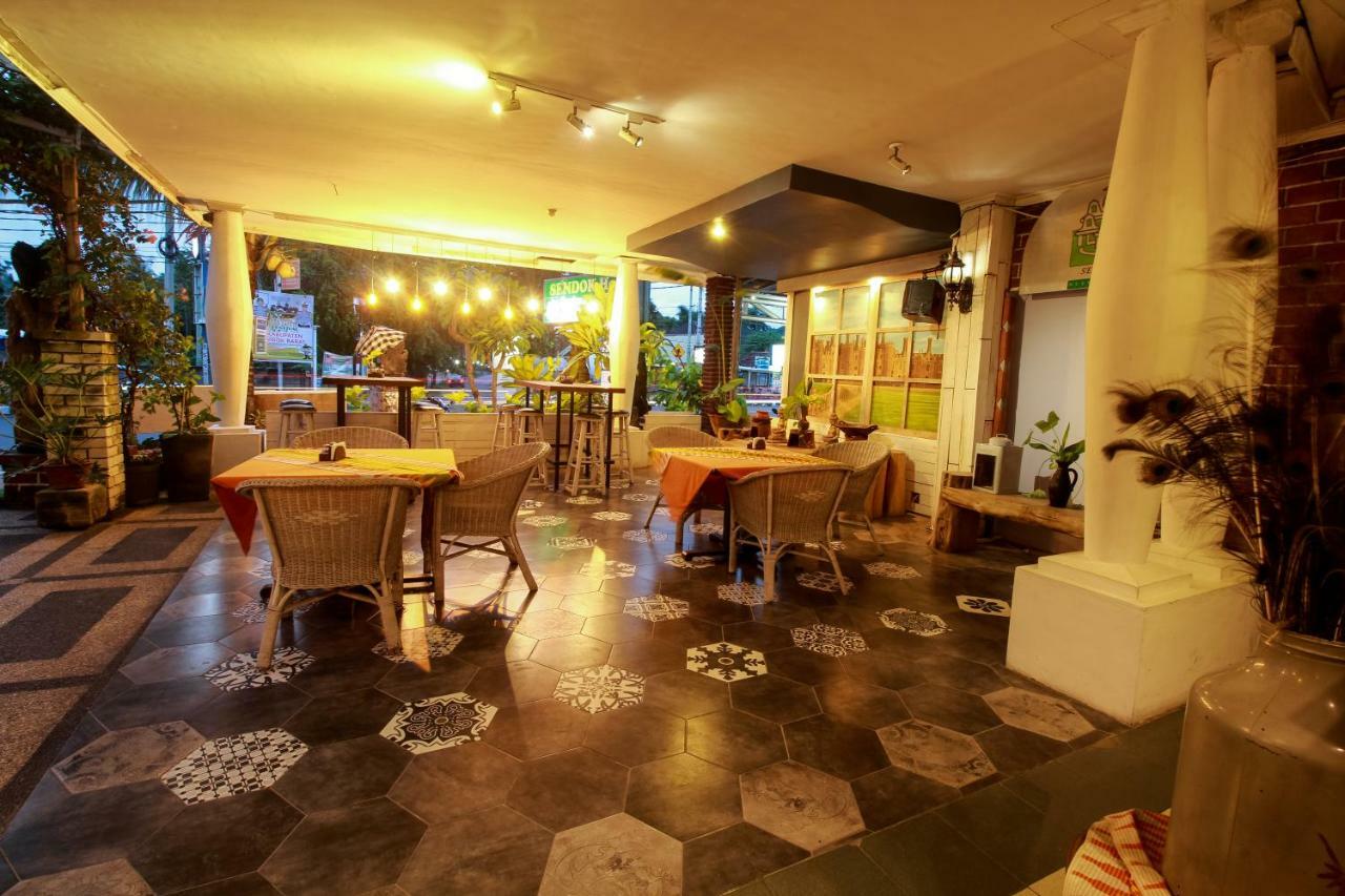 Sendok Hotel Mangsit Εξωτερικό φωτογραφία