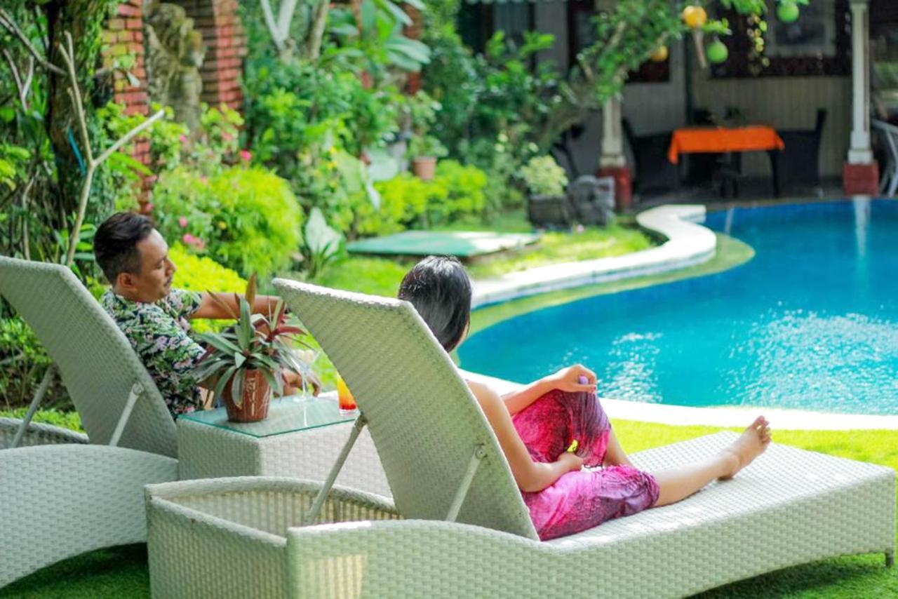 Sendok Hotel Mangsit Εξωτερικό φωτογραφία